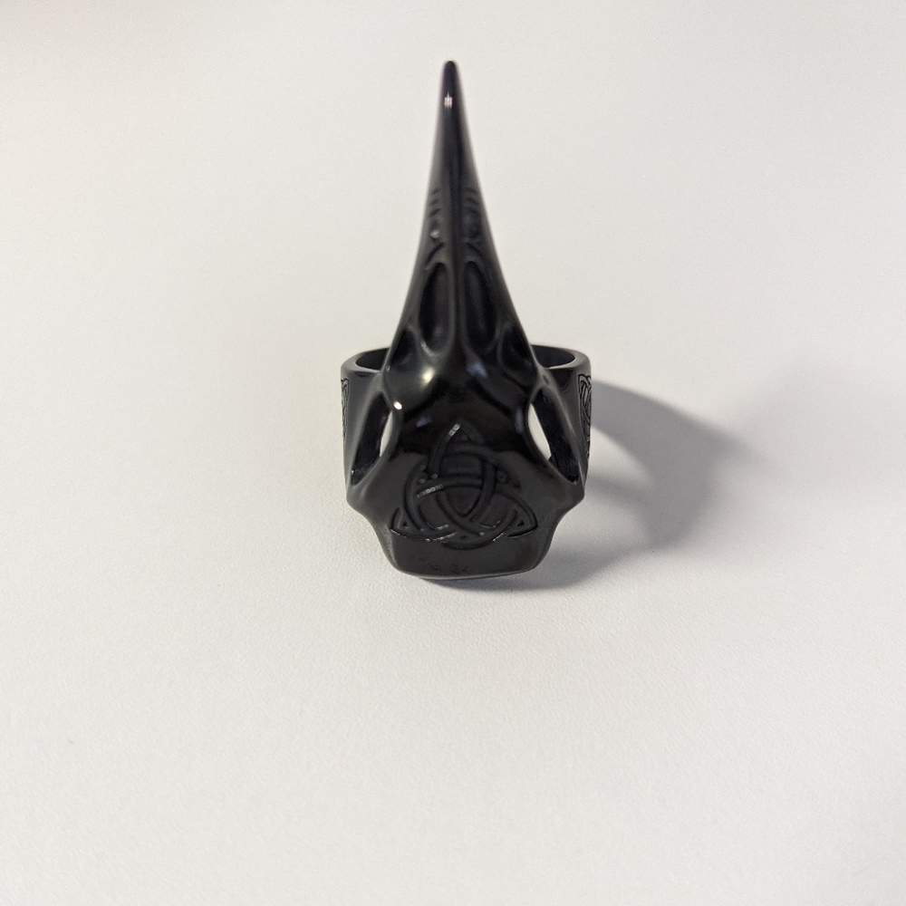 Unique ring
